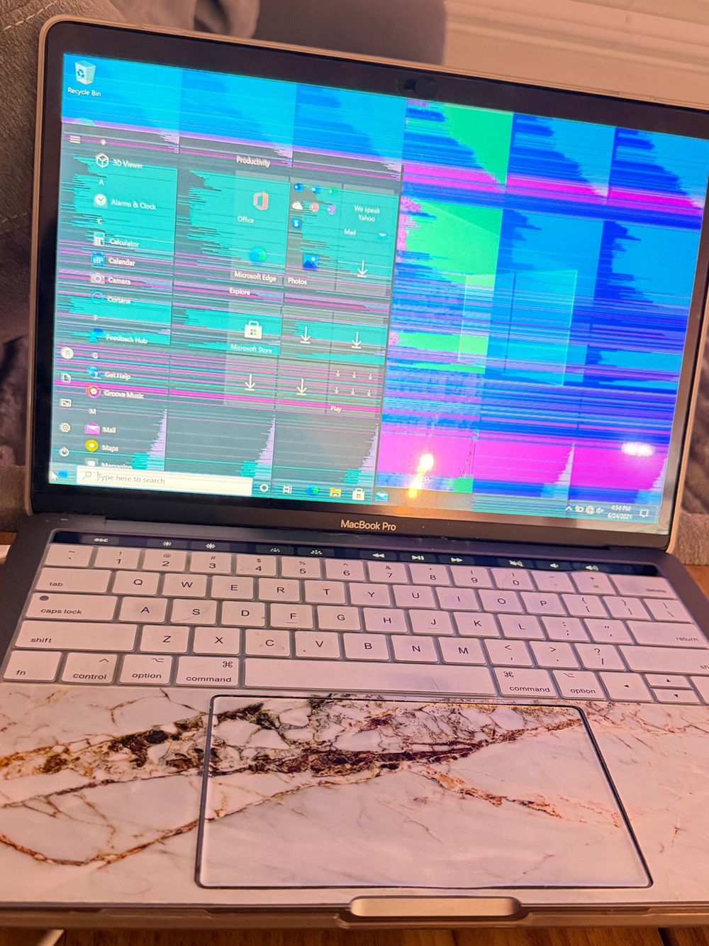 MacBook Pro 13” A1706 16GB RAM 256GB SSD — Screen Damage